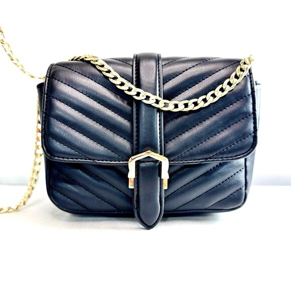 TOPSHOP Quilted Black Crossbody Bag with Gold Chain Strap - Picture 1 of 9